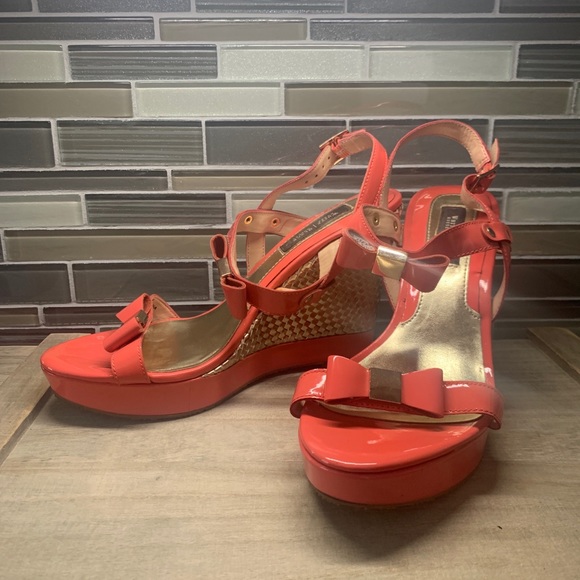 White House Black Market Shoes - White House Black Market Peach Patent Leather Open Toe Wedge Bow Shoes in Size 6